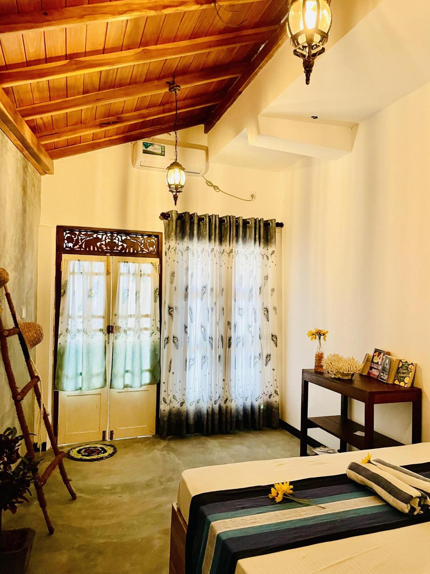 Hotel Secret Swell Tangalle Esterno foto